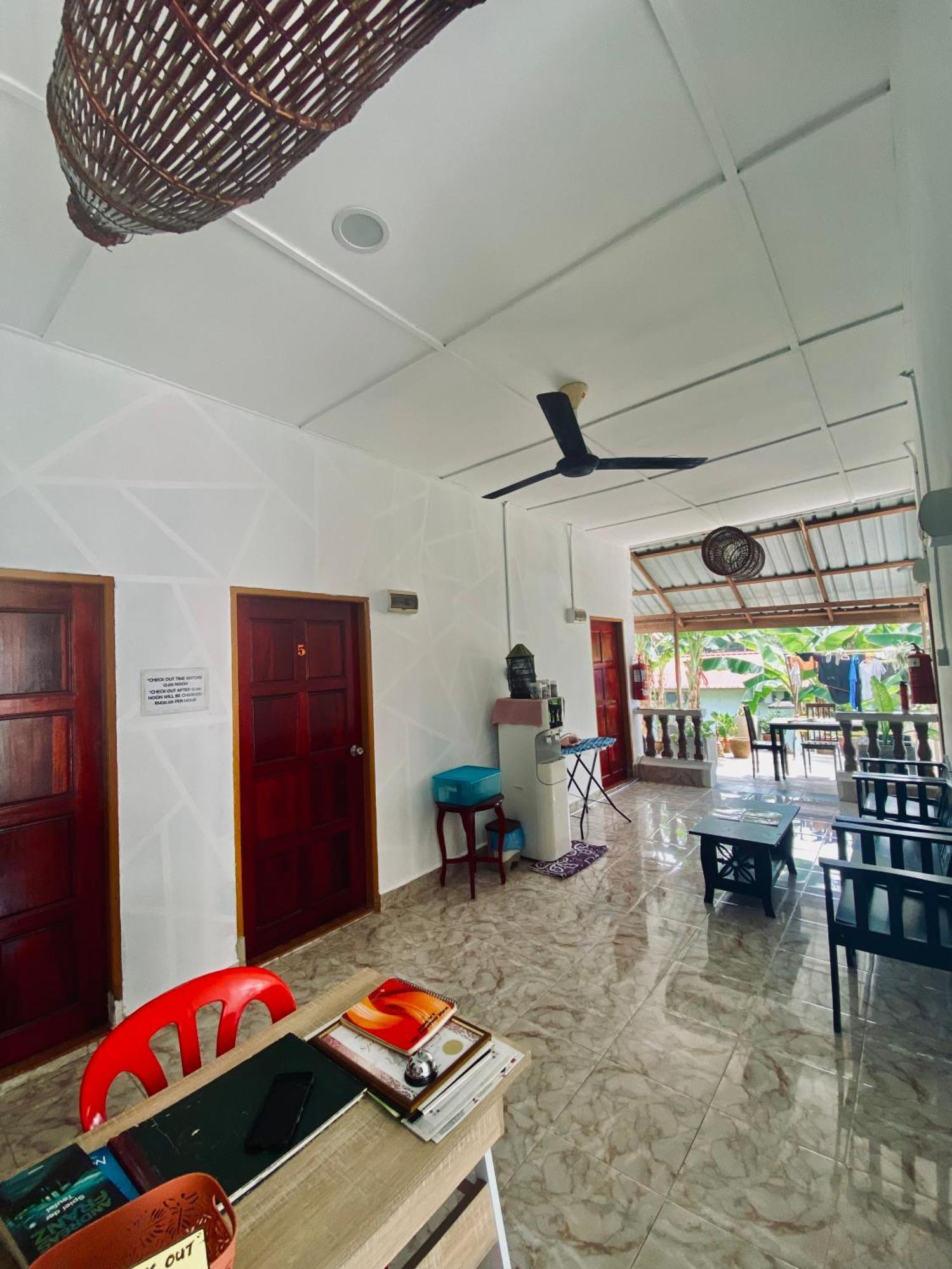 Abot Guest House Kuala Tahan Exterior photo