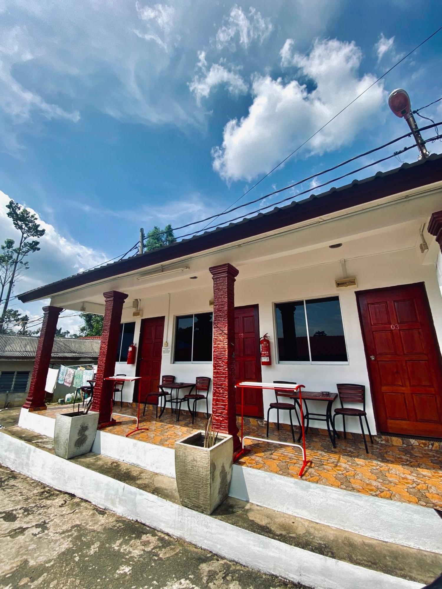 Abot Guest House Kuala Tahan Exterior photo